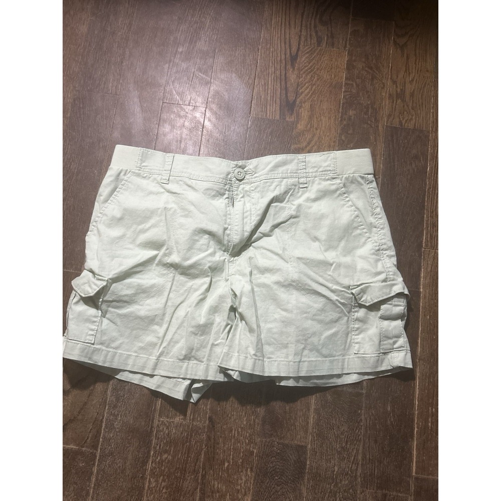 Women Lee Comfort Waist Cargo Shorts Soft Sage sz 18